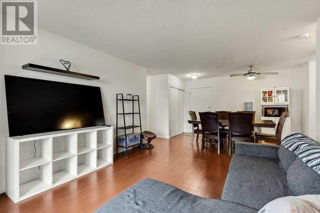 Property at 117, 21 Dover Point SE image 5