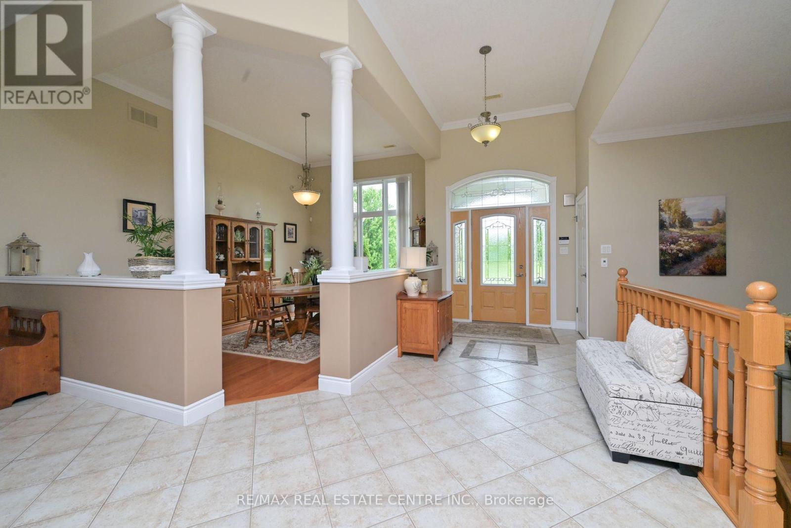 Property at 40 BROOKHAVEN CRESCENT image 5