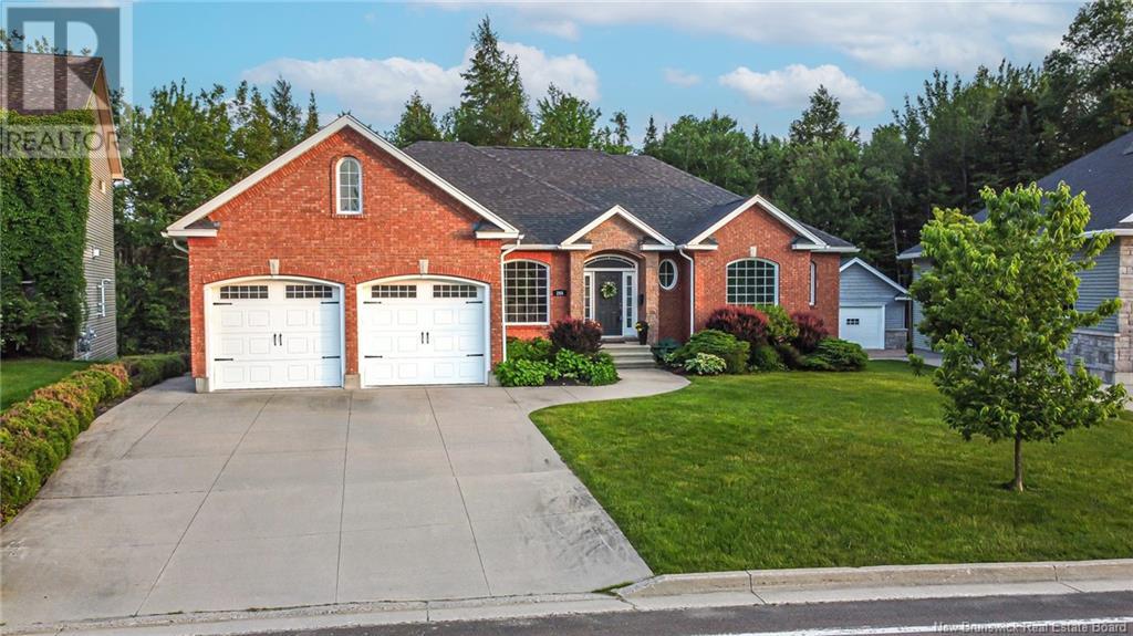 Property at 265 Summerhill Row image 3