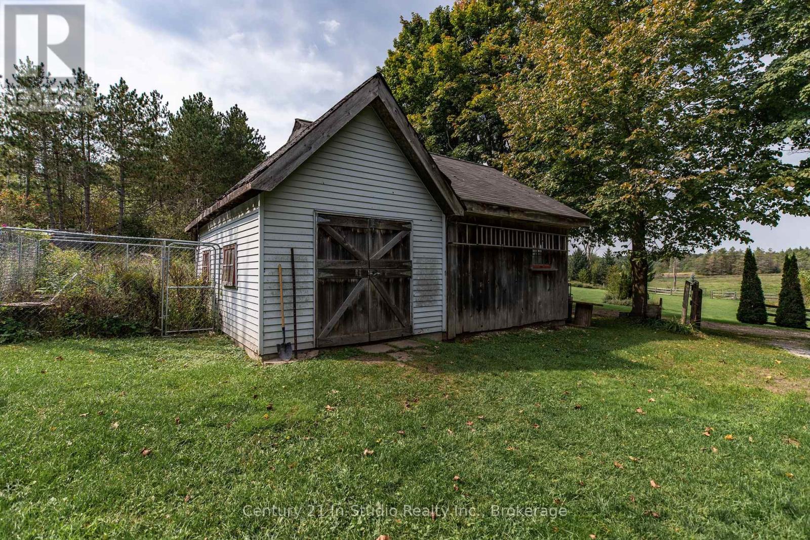 553308 Grey Road 23, West Grey, Ontario  N0C 1K0 - Photo 14 - X12225429