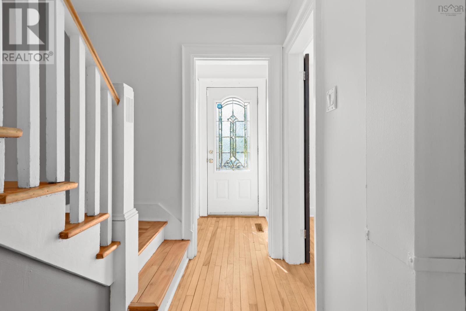 Property at 5680 Drummond Court image 3
