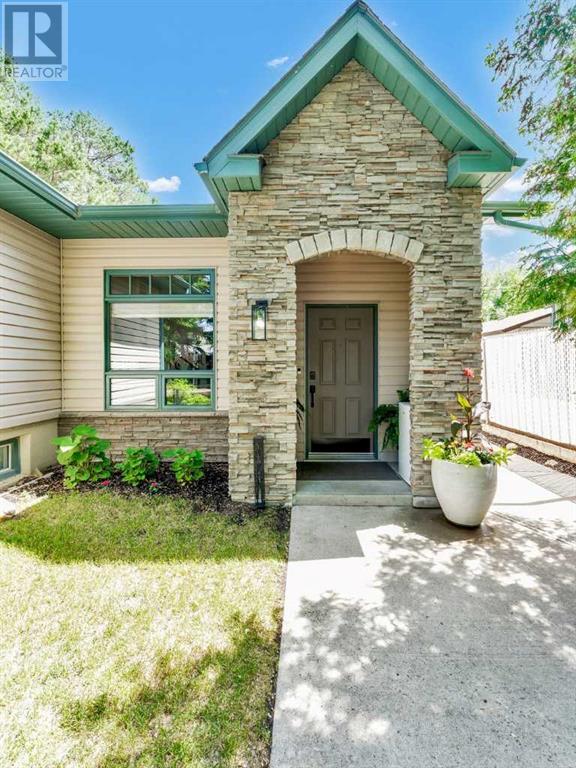 Property at 508 2 Street E image 3