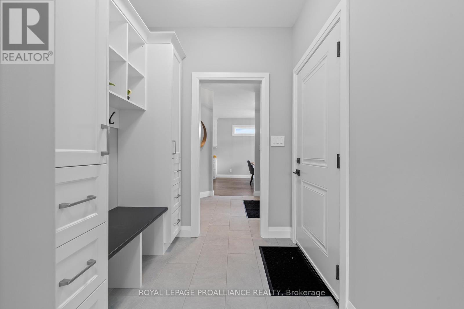 Property at 5 MACKENZIE JOHN CRESCENT image 5