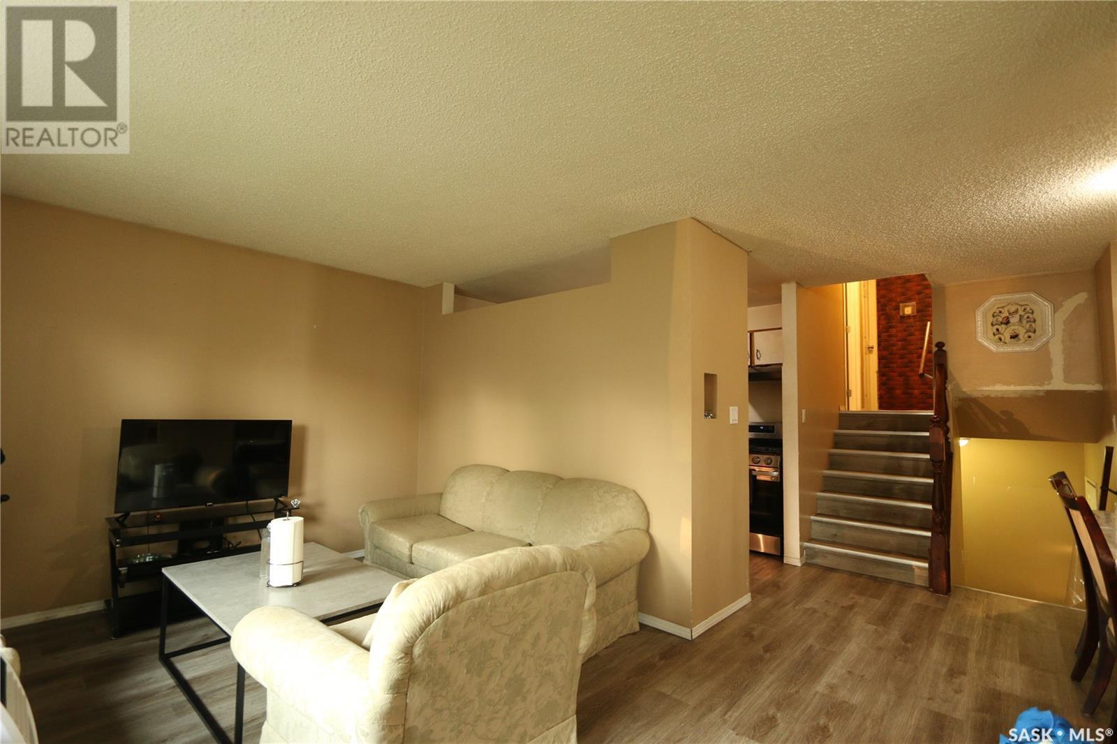 925 Montague Street, Regina, Saskatchewan  S4T 3H4 - Photo 10 - SK009688