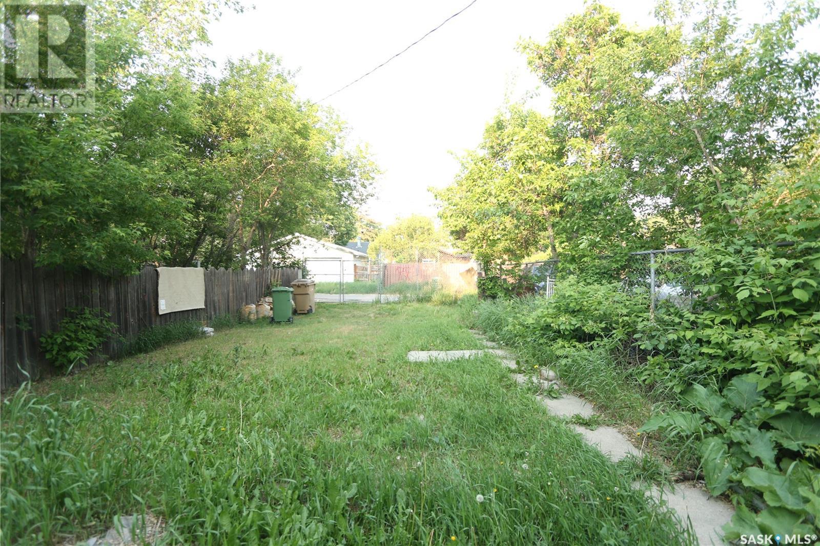 925 Montague Street, Regina, Saskatchewan  S4T 3H4 - Photo 28 - SK009688