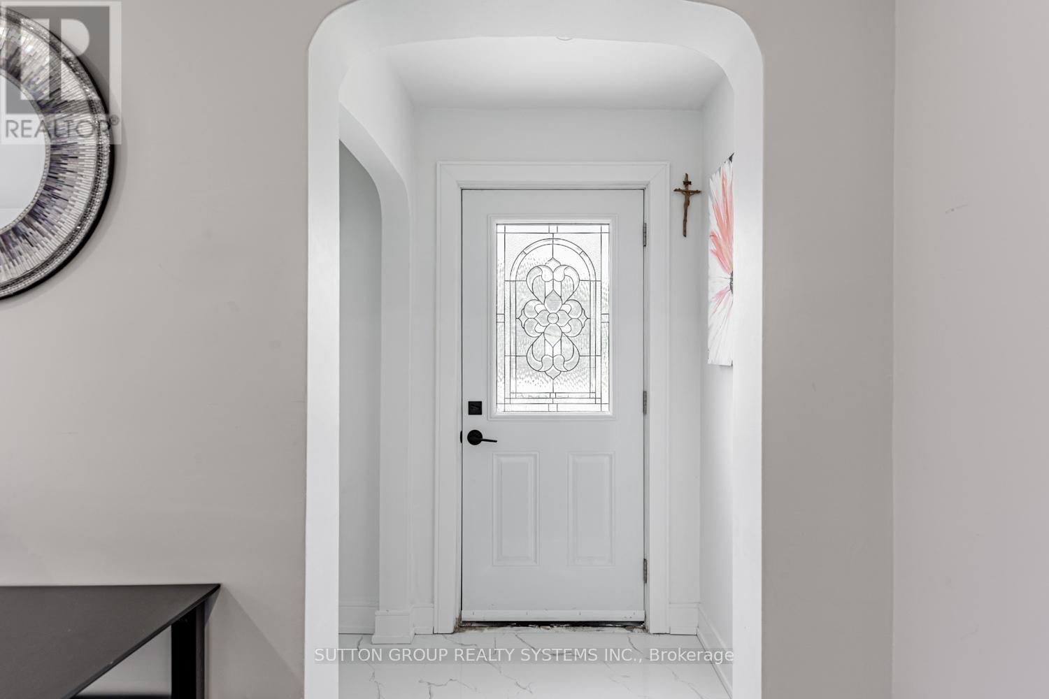 Property at 18493 HURONTARIO STREET image 4