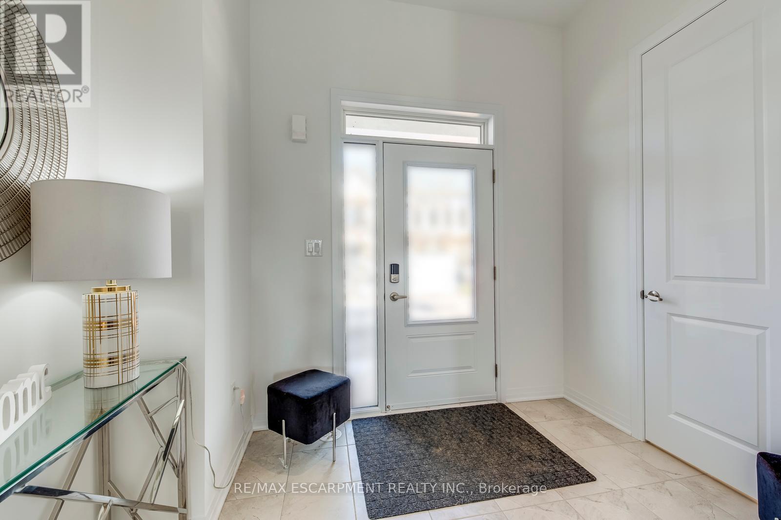 Property at 3262 CRYSTAL DRIVE image 3