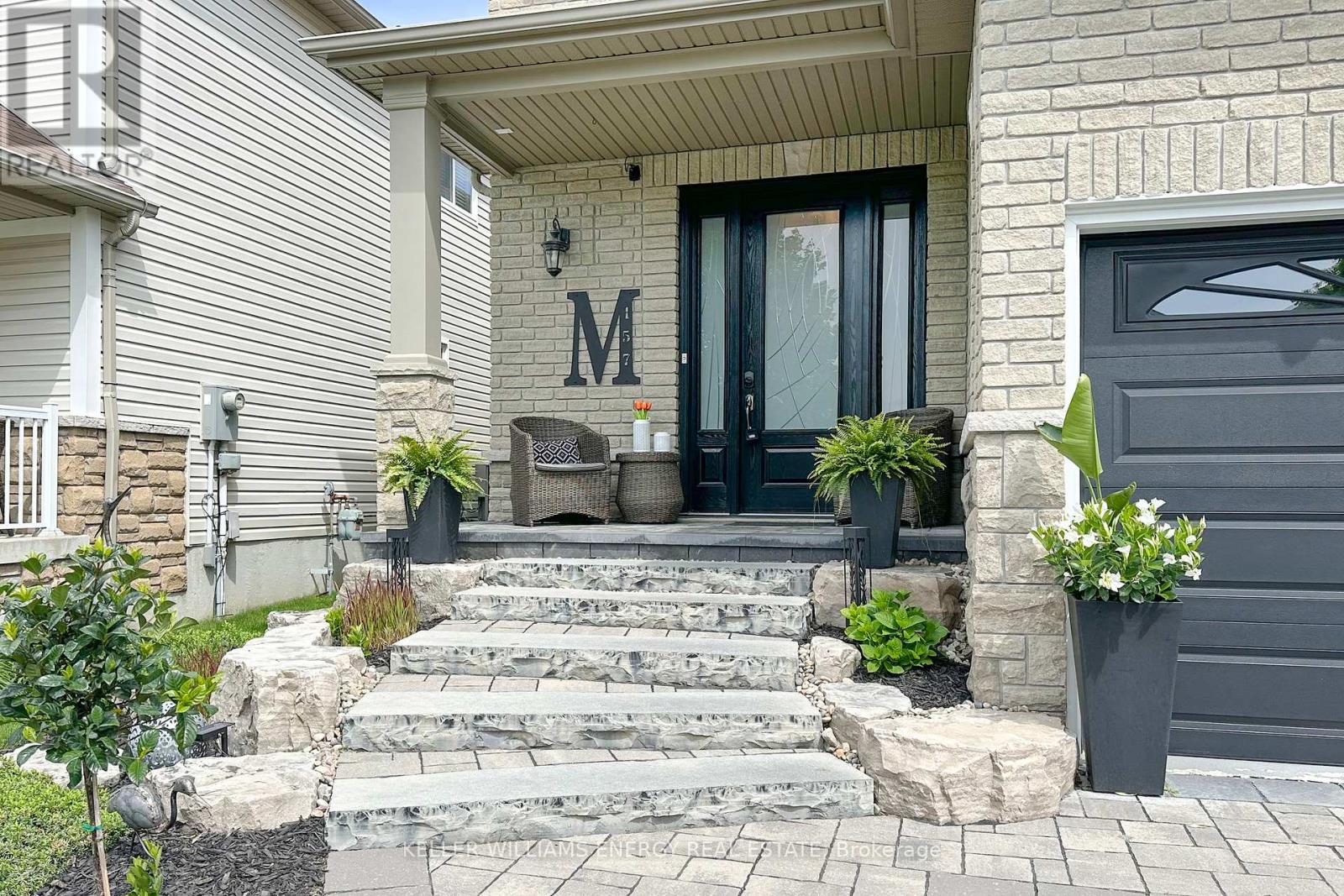Property at 157 DADSON DRIVE image 3