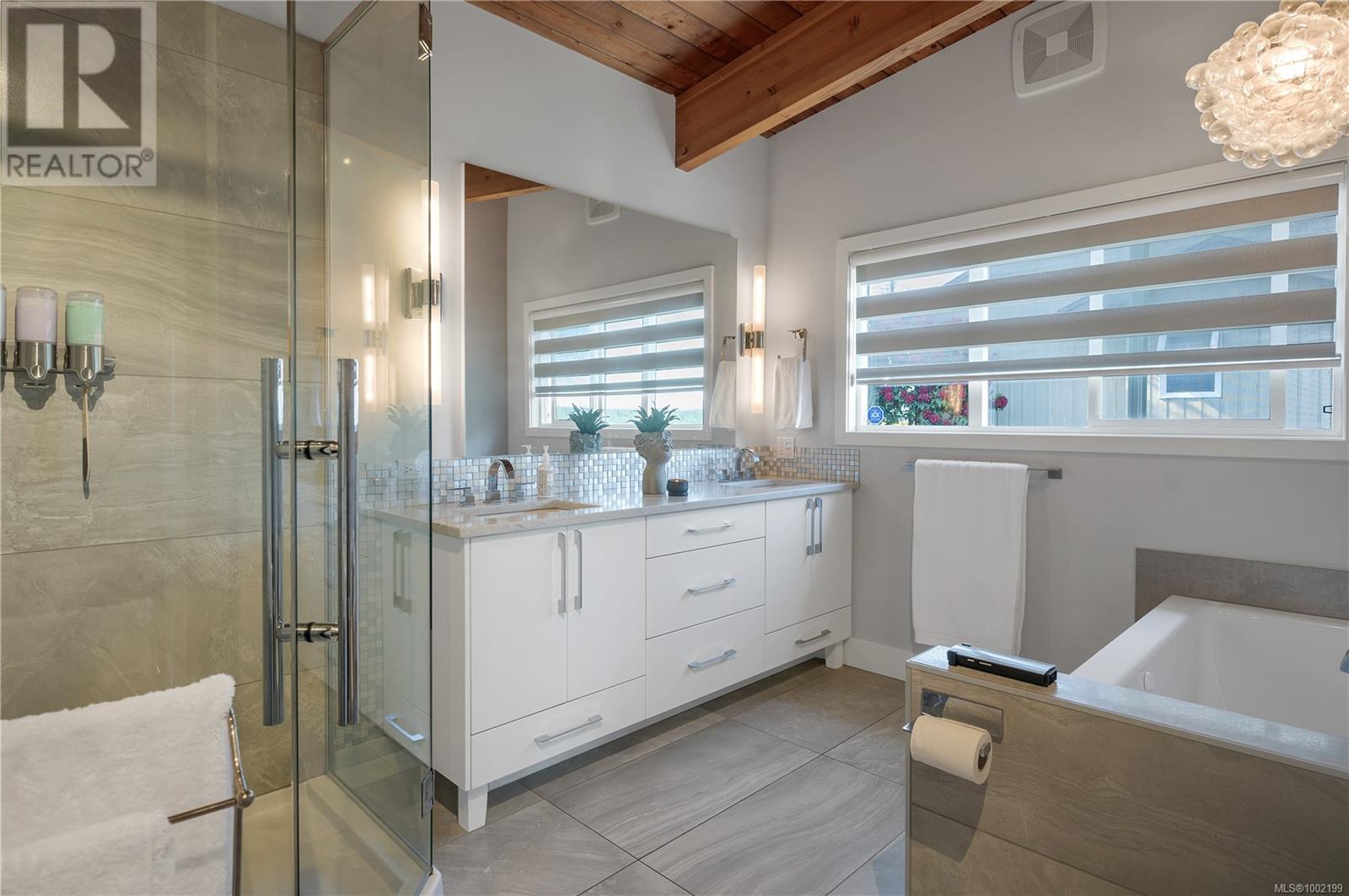 Property at 235 Thulin St S image 5
