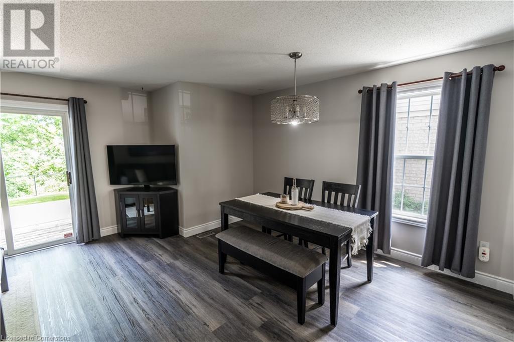 Property at 512 MAYFLOWER Street image 5