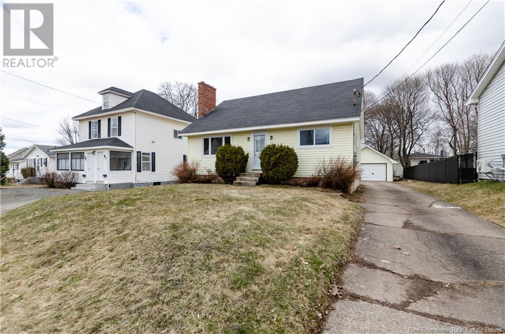 93 Edward, Moncton, New Brunswick  E1A 3Z1 - Photo 42 - NB115457