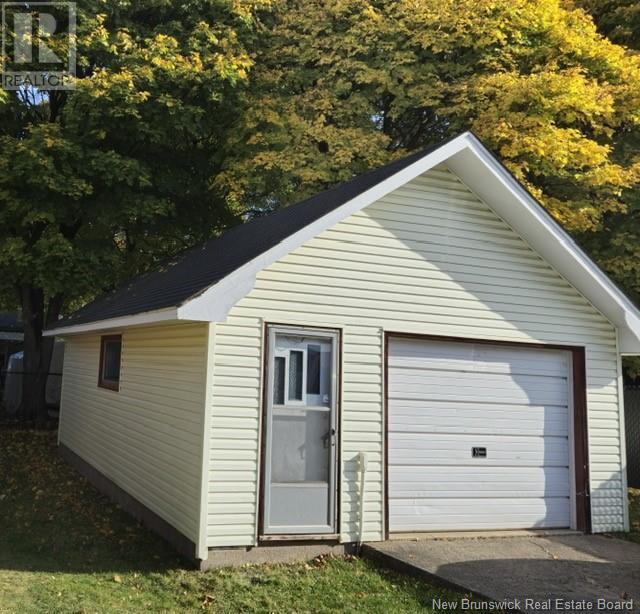 93 Edward, Moncton, New Brunswick  E1A 3Z1 - Photo 43 - NB115457