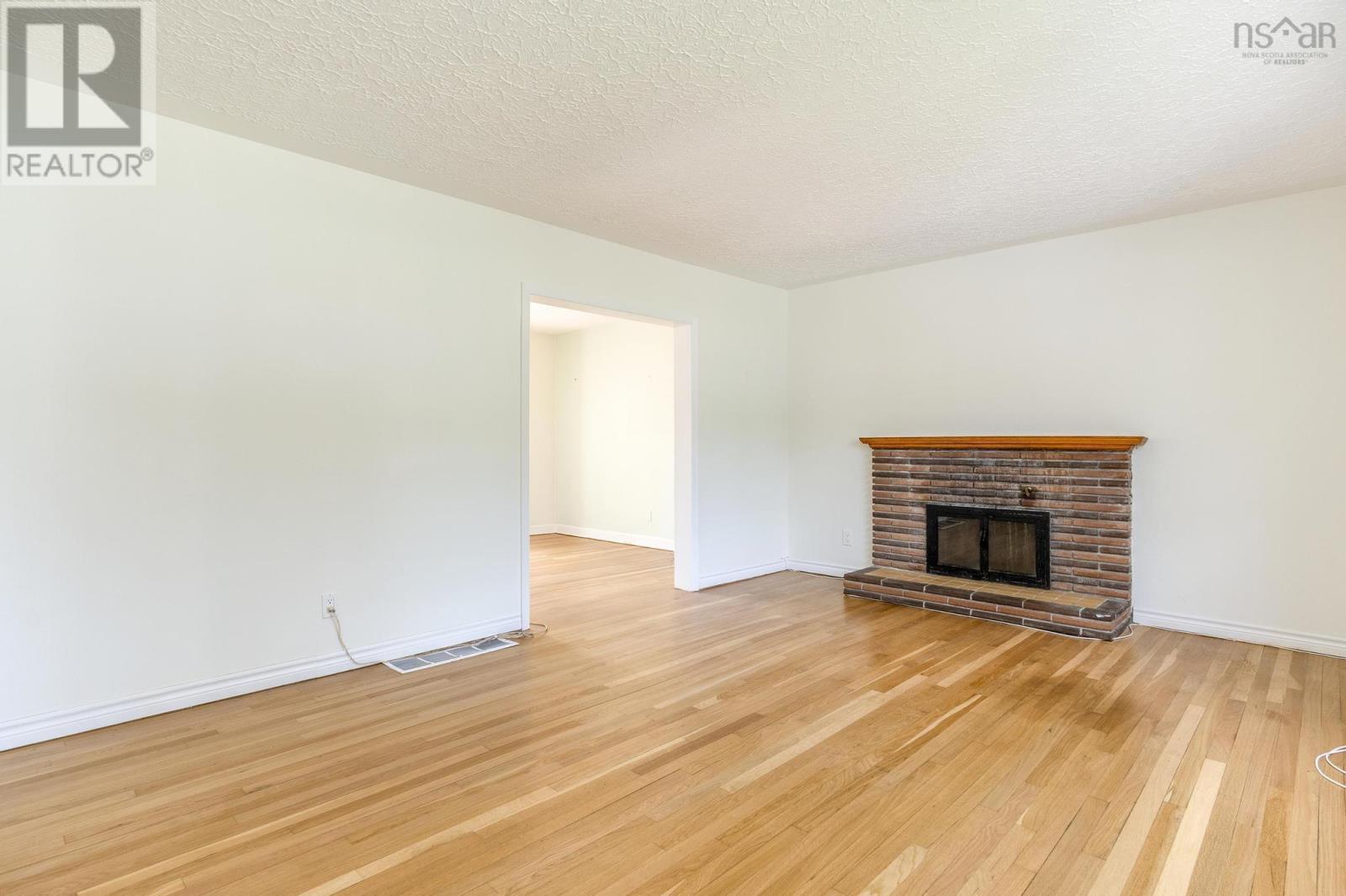 Property at 16 Limardo Drive image 5