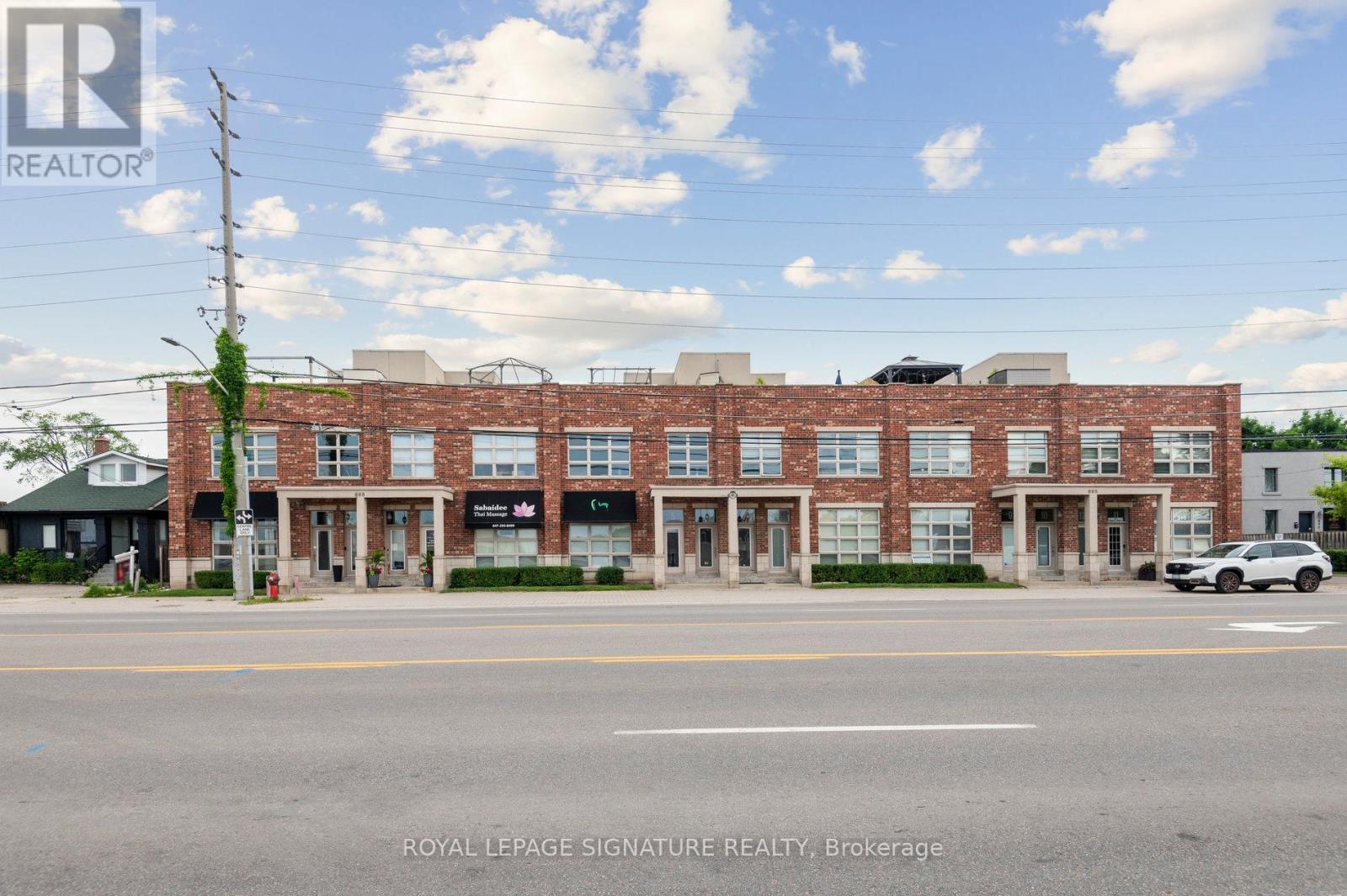 Property at 1 - 885 LAKESHORE ROAD E image 1