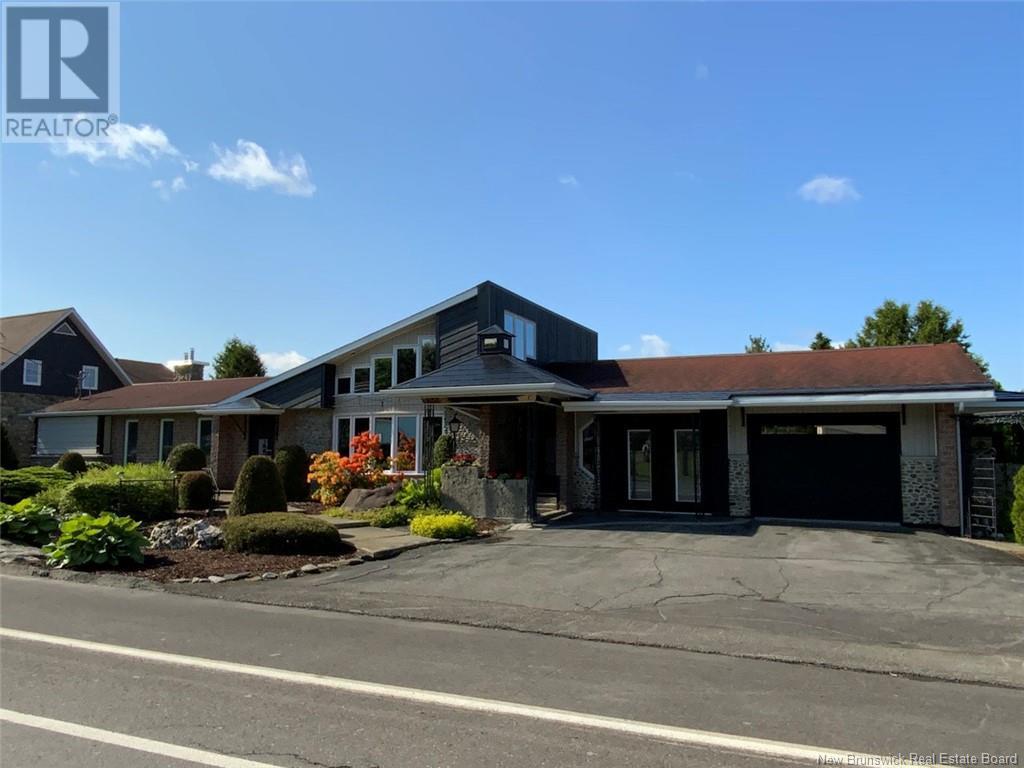 Property at 102 Principale Street image 1