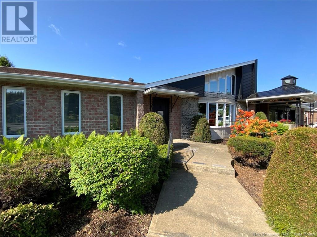 Property at 102 Principale Street image 2