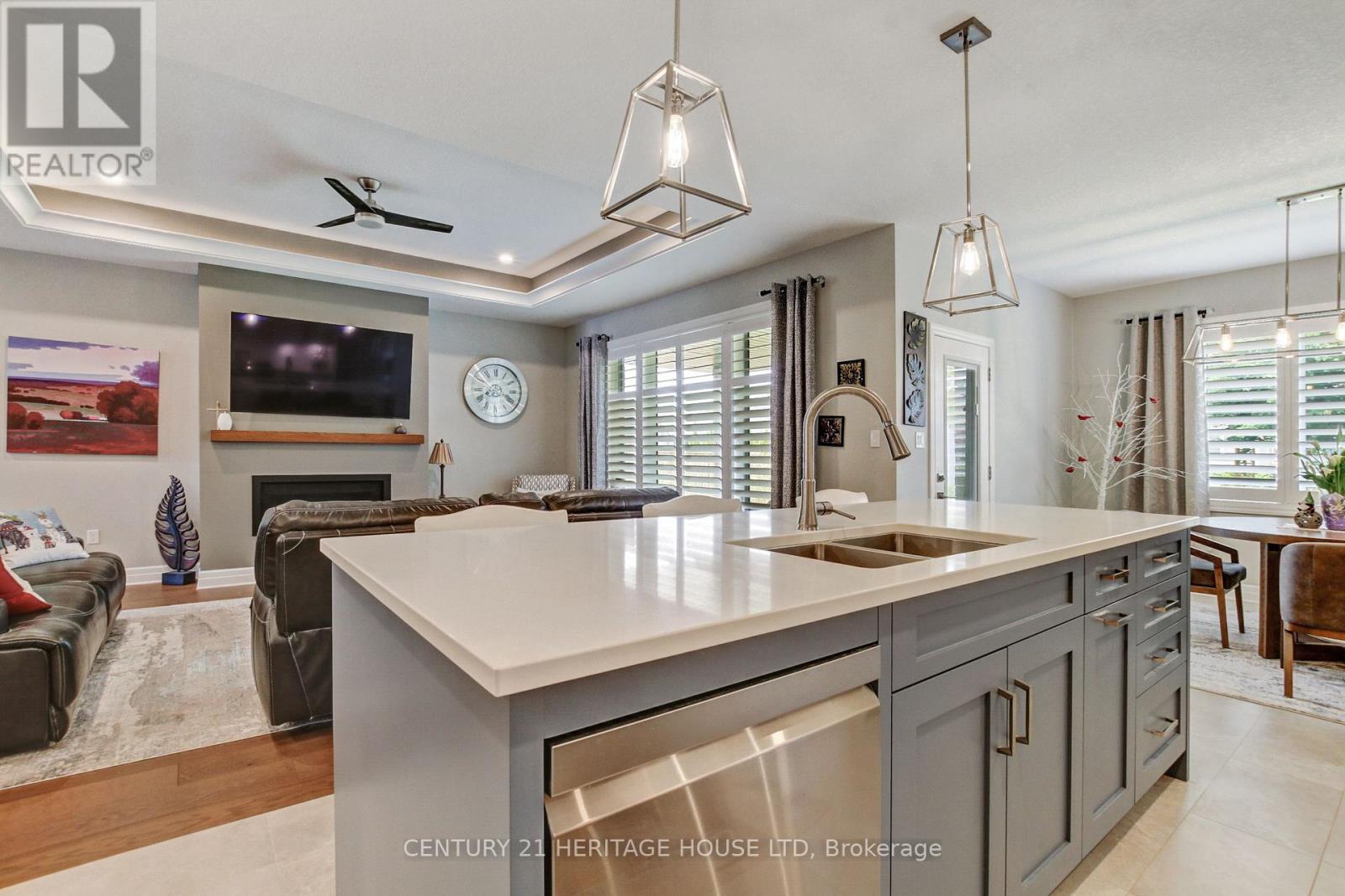 184 Kettle Creek Drive, Central Elgin, Ontario  N0L 1B0 - Photo 17 - X12225687