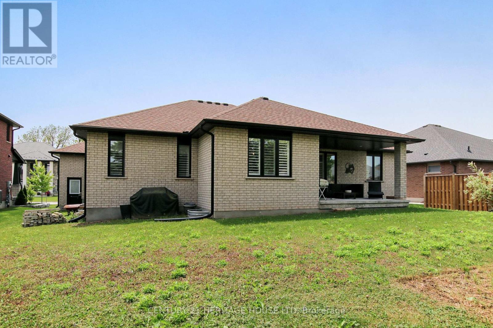 184 Kettle Creek Drive, Central Elgin, Ontario  N0L 1B0 - Photo 32 - X12225687