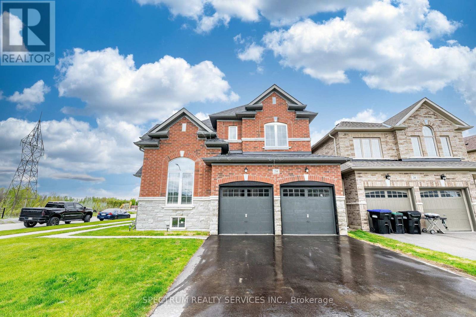 Property at 250 FERRAGINE CRESCENT image 5