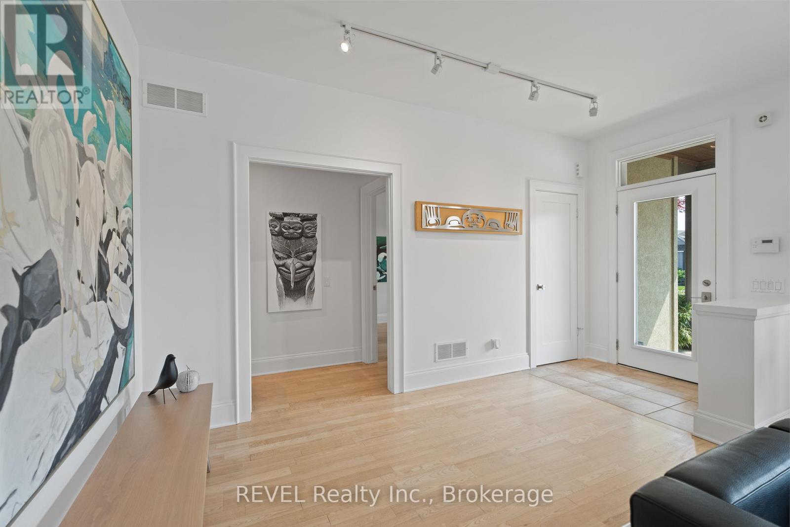 34 Raiana Drive, Niagara-On-The-Lake, Ontario  L0S 1T0 - Photo 12 - X12225713