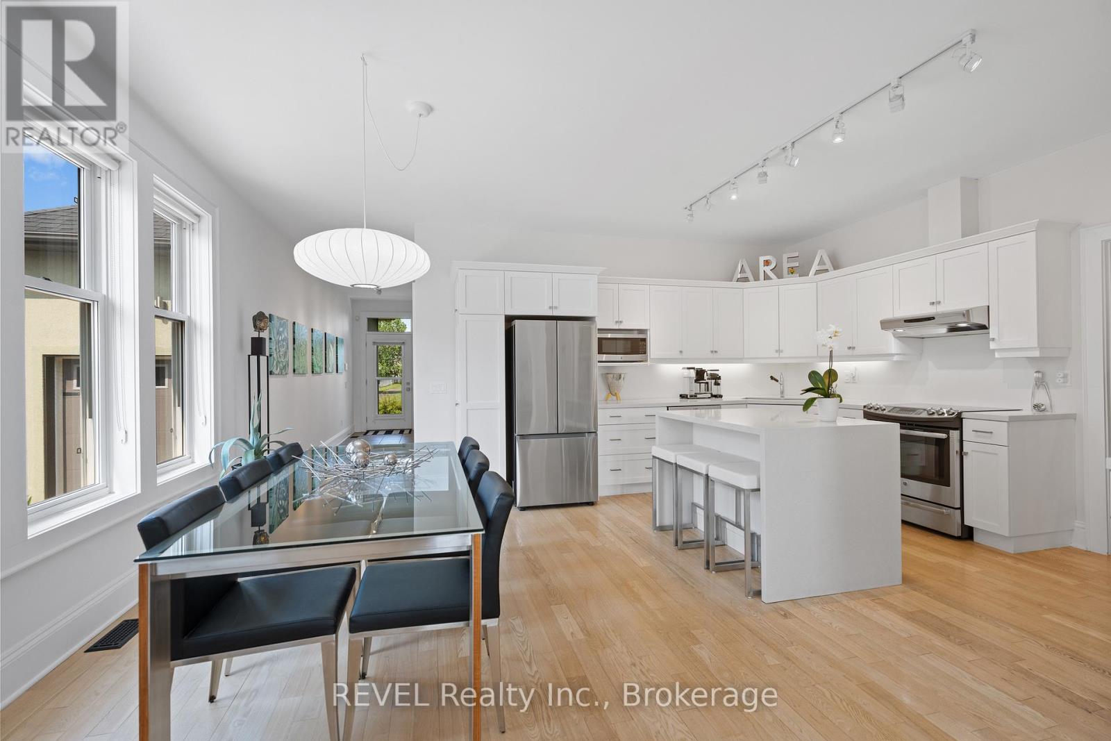 34 Raiana Drive, Niagara-On-The-Lake, Ontario  L0S 1T0 - Photo 8 - X12225713
