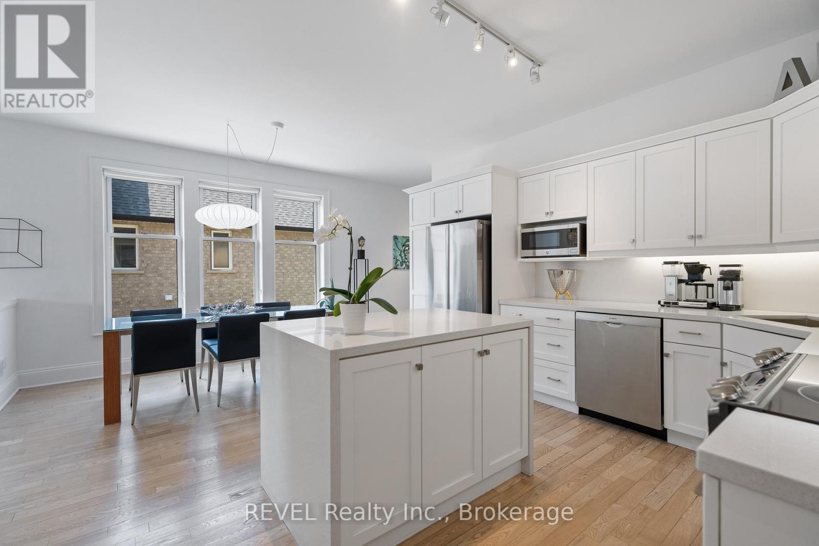 34 Raiana Drive, Niagara-On-The-Lake, Ontario  L0S 1T0 - Photo 9 - X12225713