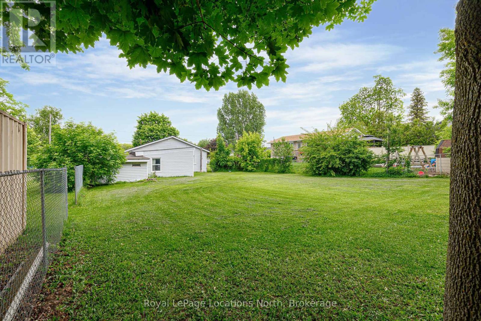 420 Third Street, Collingwood, Ontario  L9Y 1M1 - Photo 31 - S12225563