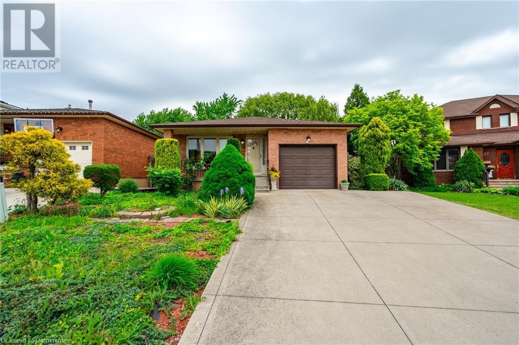 Property at 43 TRENHOLME Crescent image 2