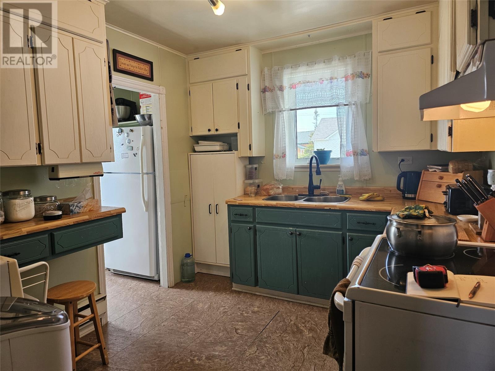 2 First Avenue, Channel-Port Aux Basques, Newfoundland & Labrador  A0M 1C0 - Photo 6 - 1286546