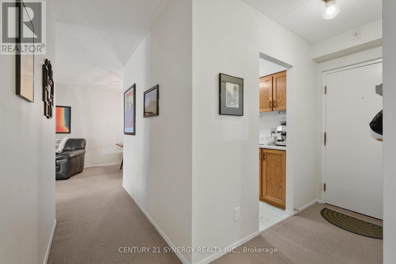 Property at 207 - 15 FINDLAY AVENUE image 5