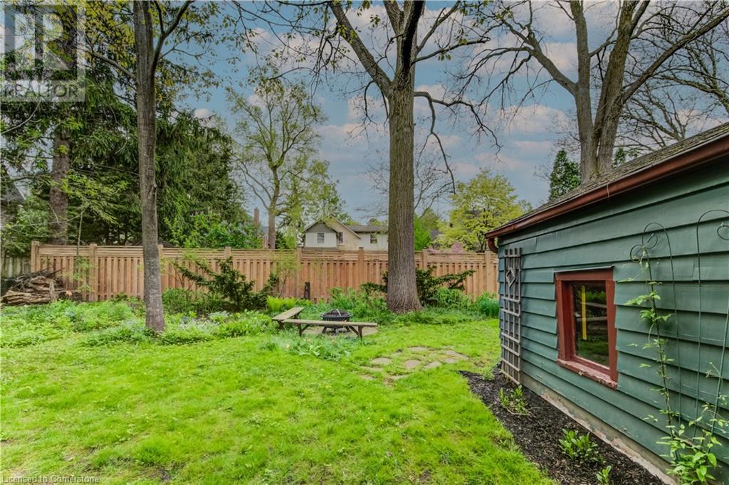 Property at 19 ROLAND Street image 4