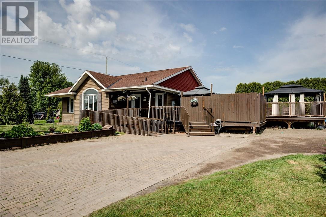 18 Jessup Street, Cache Bay, Ontario  P0H 1G0 - Photo 4 - 2122865