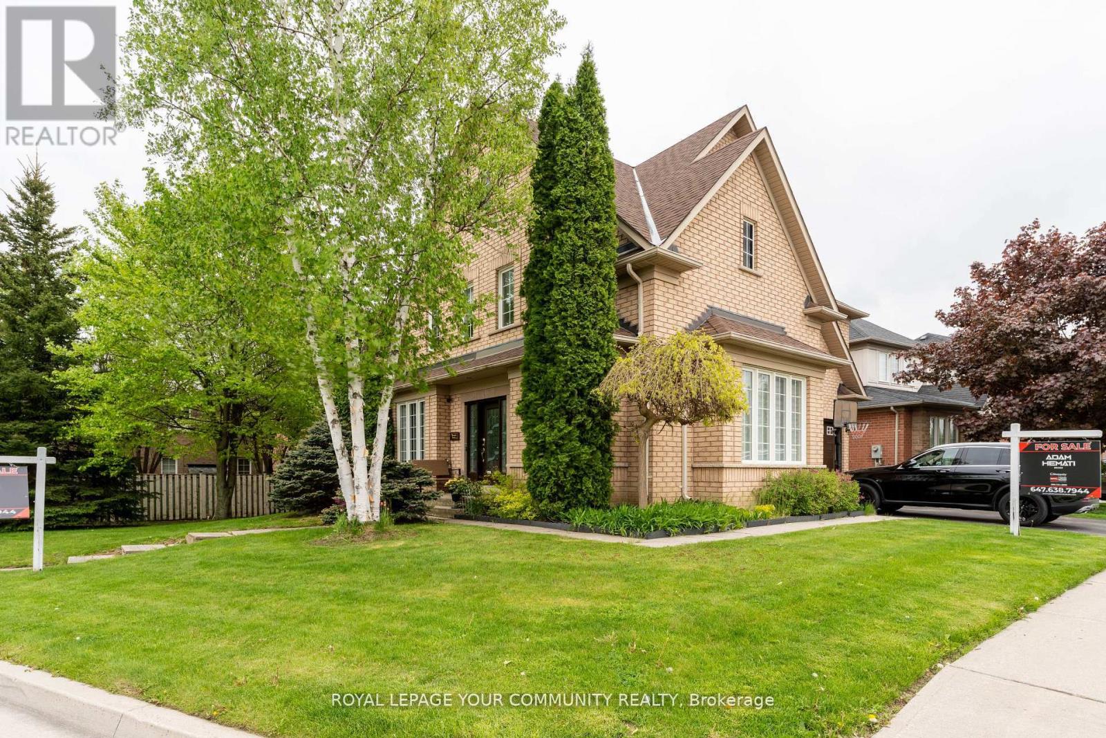 Property at 9 GLENIS GATE image 2