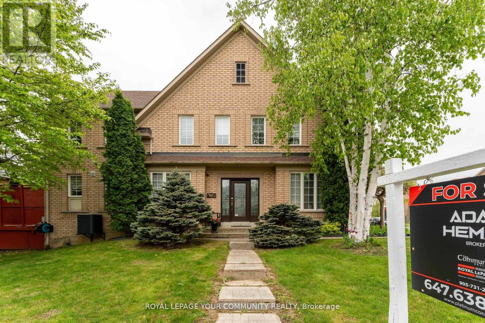 Property at 9 GLENIS GATE image 3