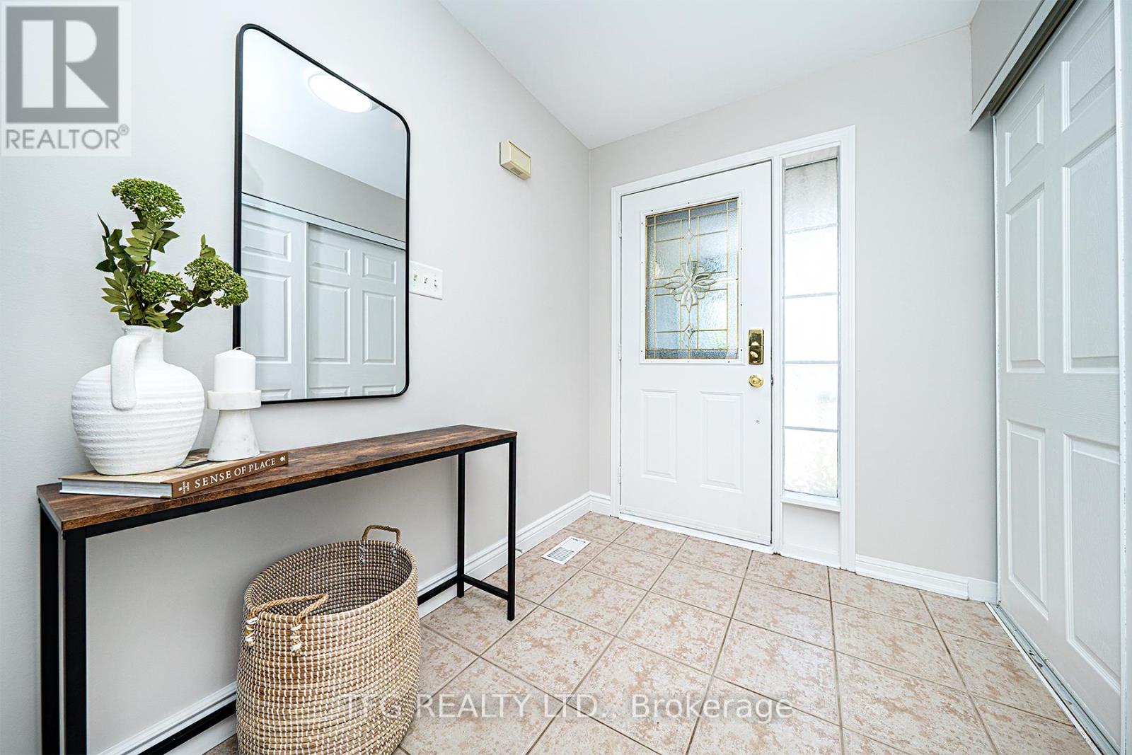 Property at 165 SCOTTSDALE DRIVE image 4