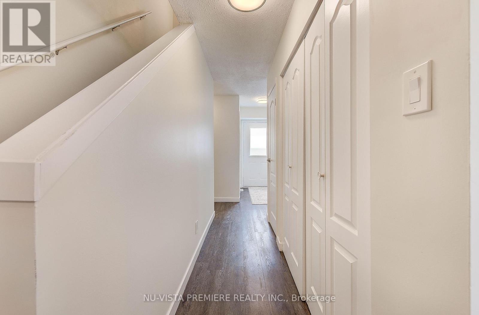 Property at 35 - 550 SECOND STREET image 3