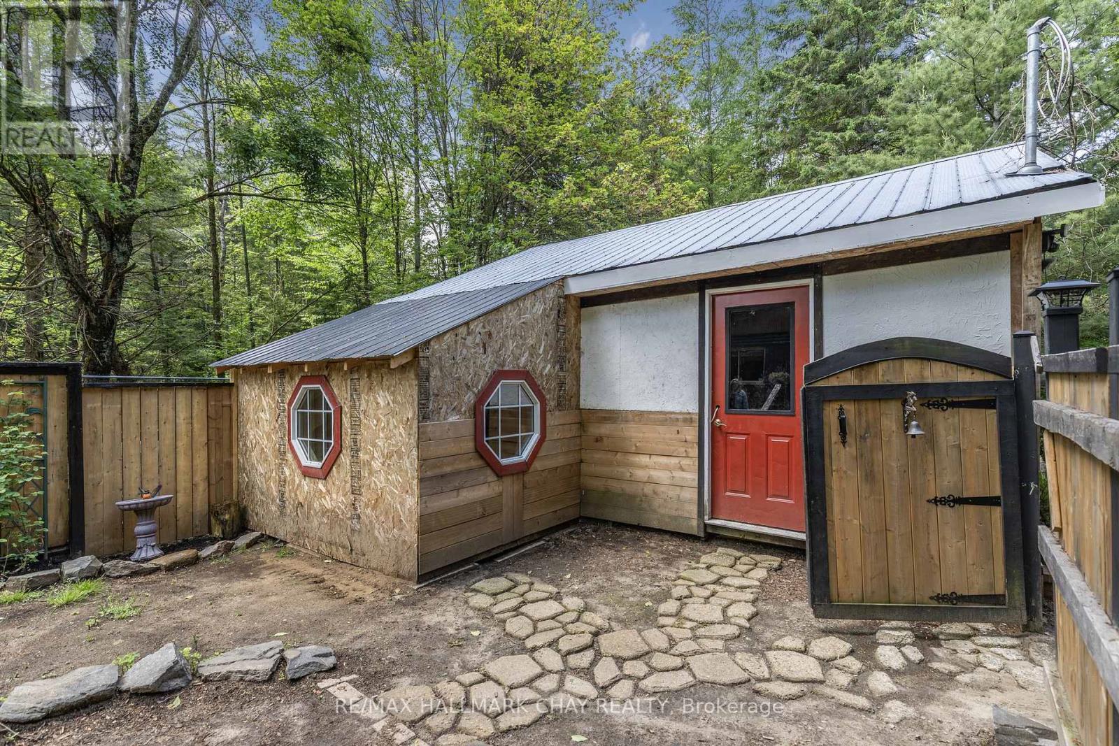 1465 Falkenburg Road, Muskoka Lakes (Monck (Muskoka Lakes)), Ontario  P1L 1X4 - Photo 26 - X12218843