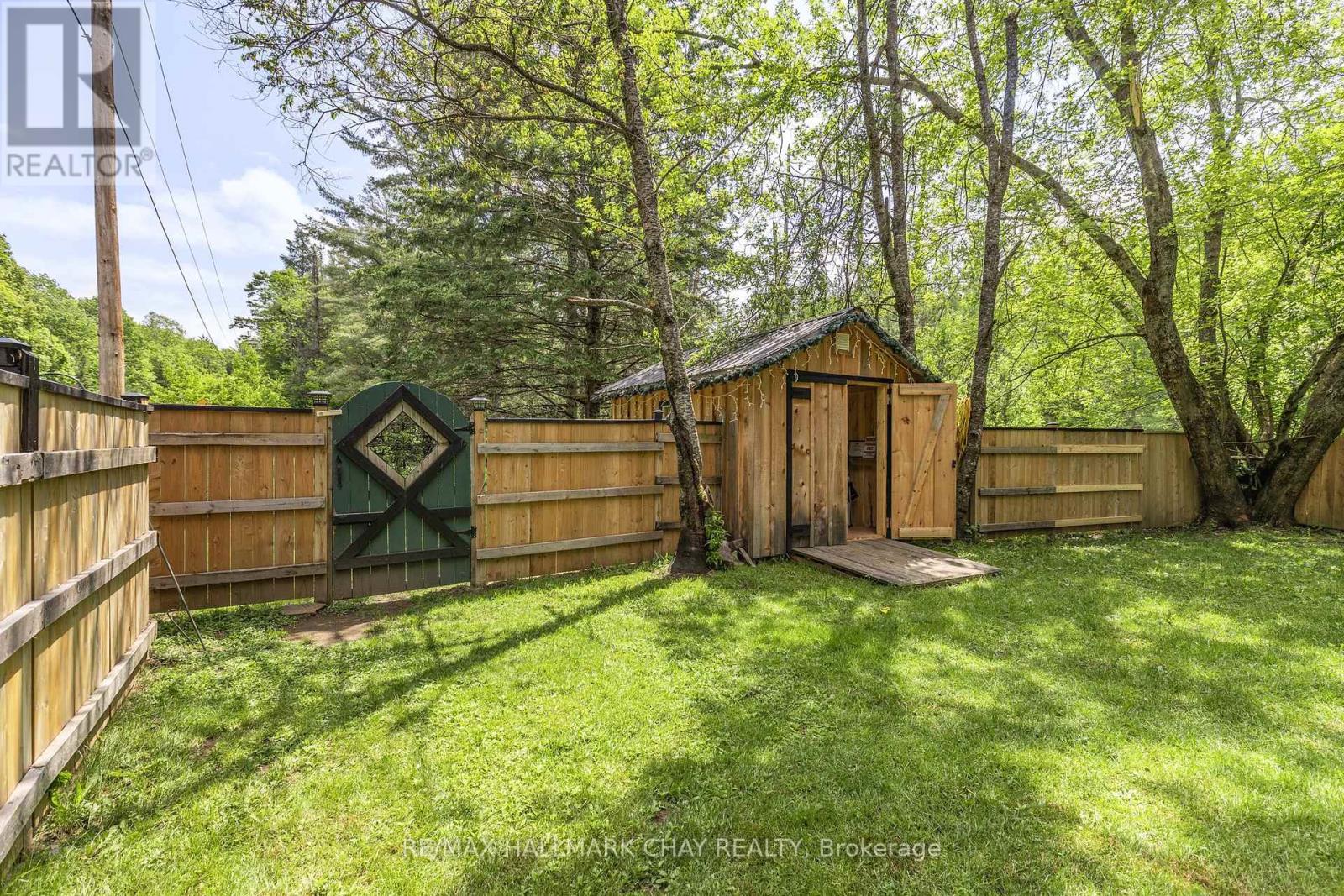 1465 Falkenburg Road, Muskoka Lakes (Monck (Muskoka Lakes)), Ontario  P1L 1X4 - Photo 19 - X12218843