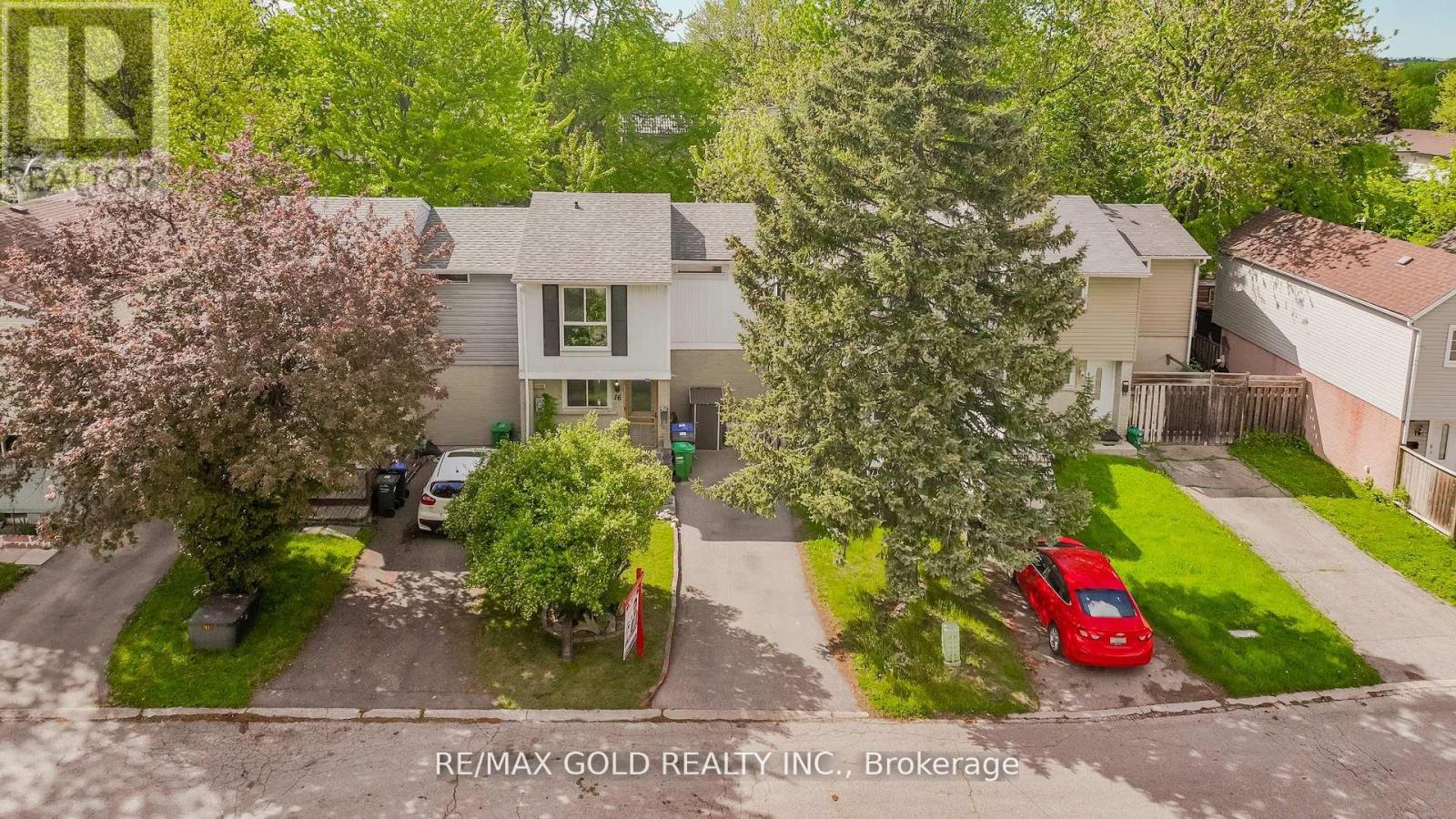 Property at 16 GATSBY SQUARE image 2