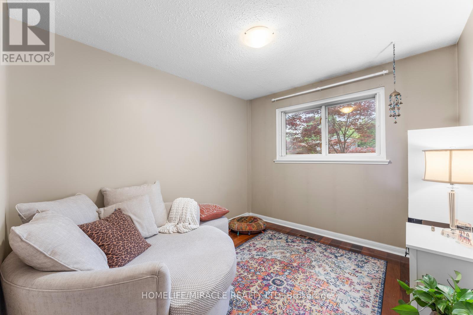 46 Farmington Drive, Brampton (Brampton East), Ontario  L6W 2V2 - Photo 37 - W12225538