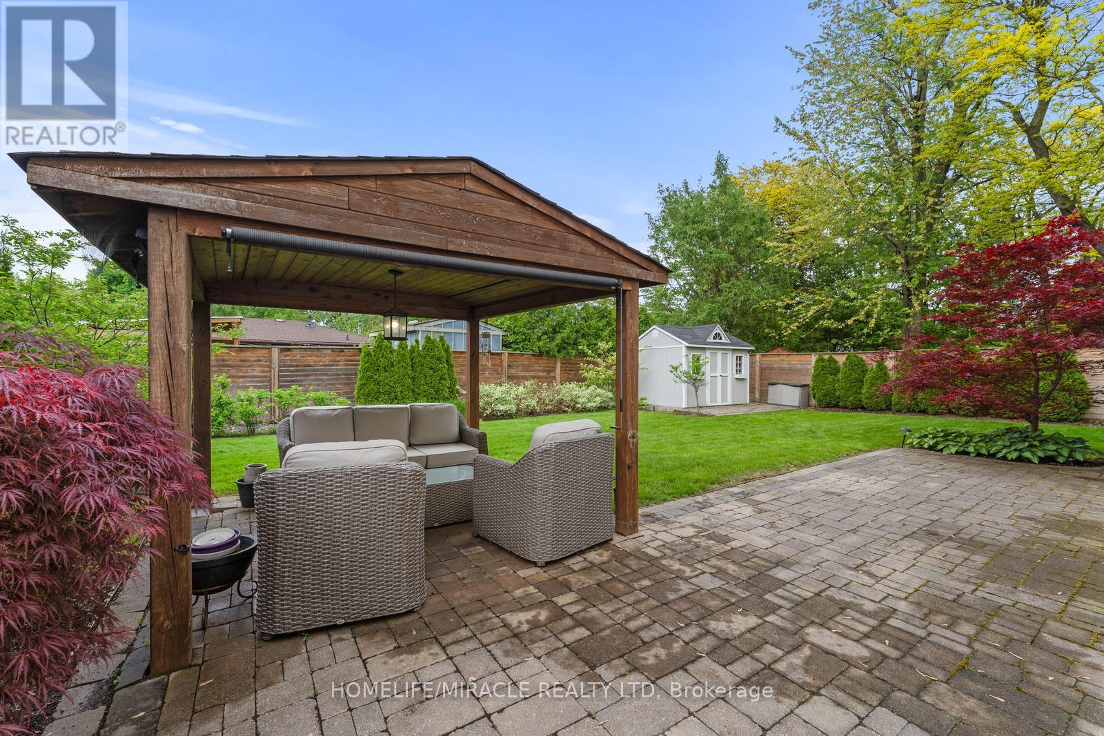 46 Farmington Drive, Brampton (Brampton East), Ontario  L6W 2V2 - Photo 39 - W12225538