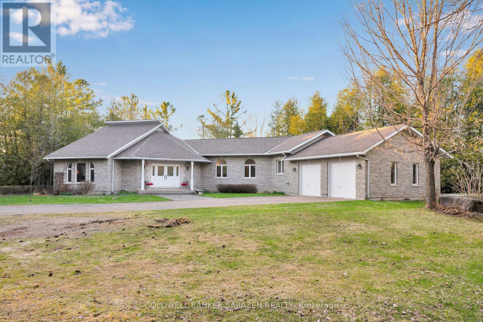 220 River Road, Arnprior, Ontario  K7S 1R4 - Photo 4 - X12115130