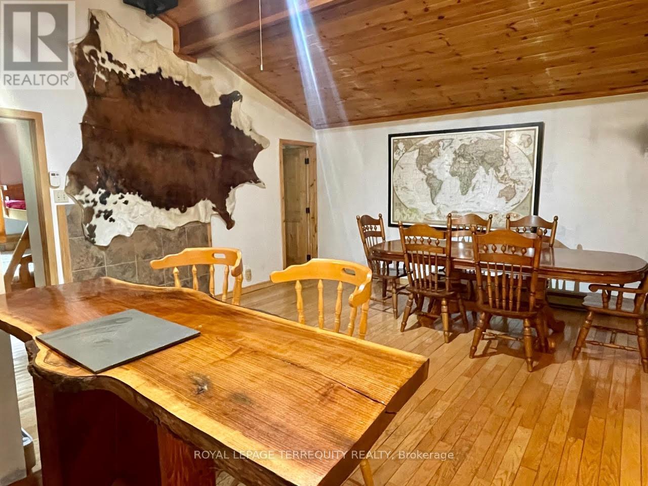 1143 Sherwood Forest Road, Bracebridge, Ontario  P1L 1X3 - Photo 5 - X12225478