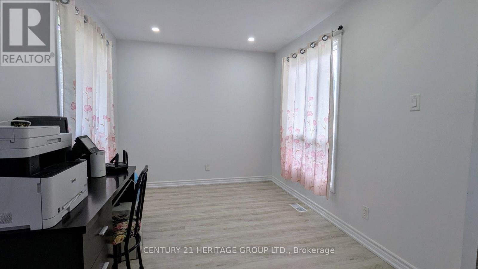 Property at 5 - 431 KEATS WAY image 3