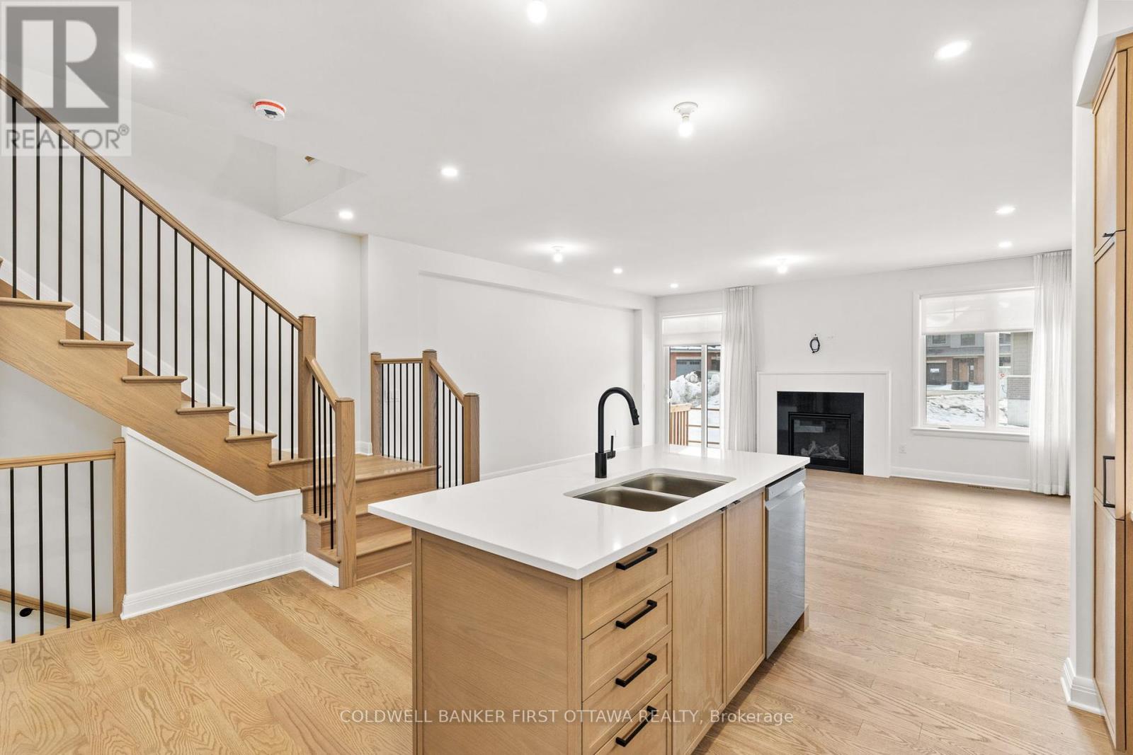 25 Utman Crescent, Carleton Place, Ontario  K7C 0J8 - Photo 10 - X12225794