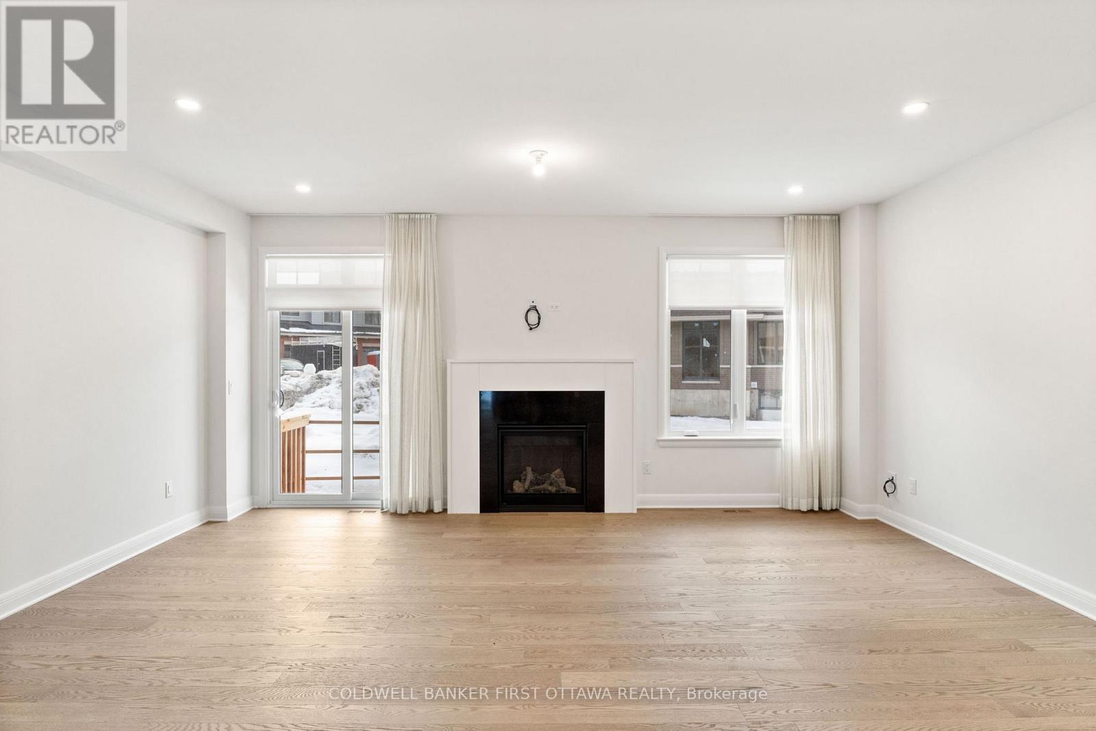 25 Utman Crescent, Carleton Place, Ontario  K7C 0J8 - Photo 11 - X12225794