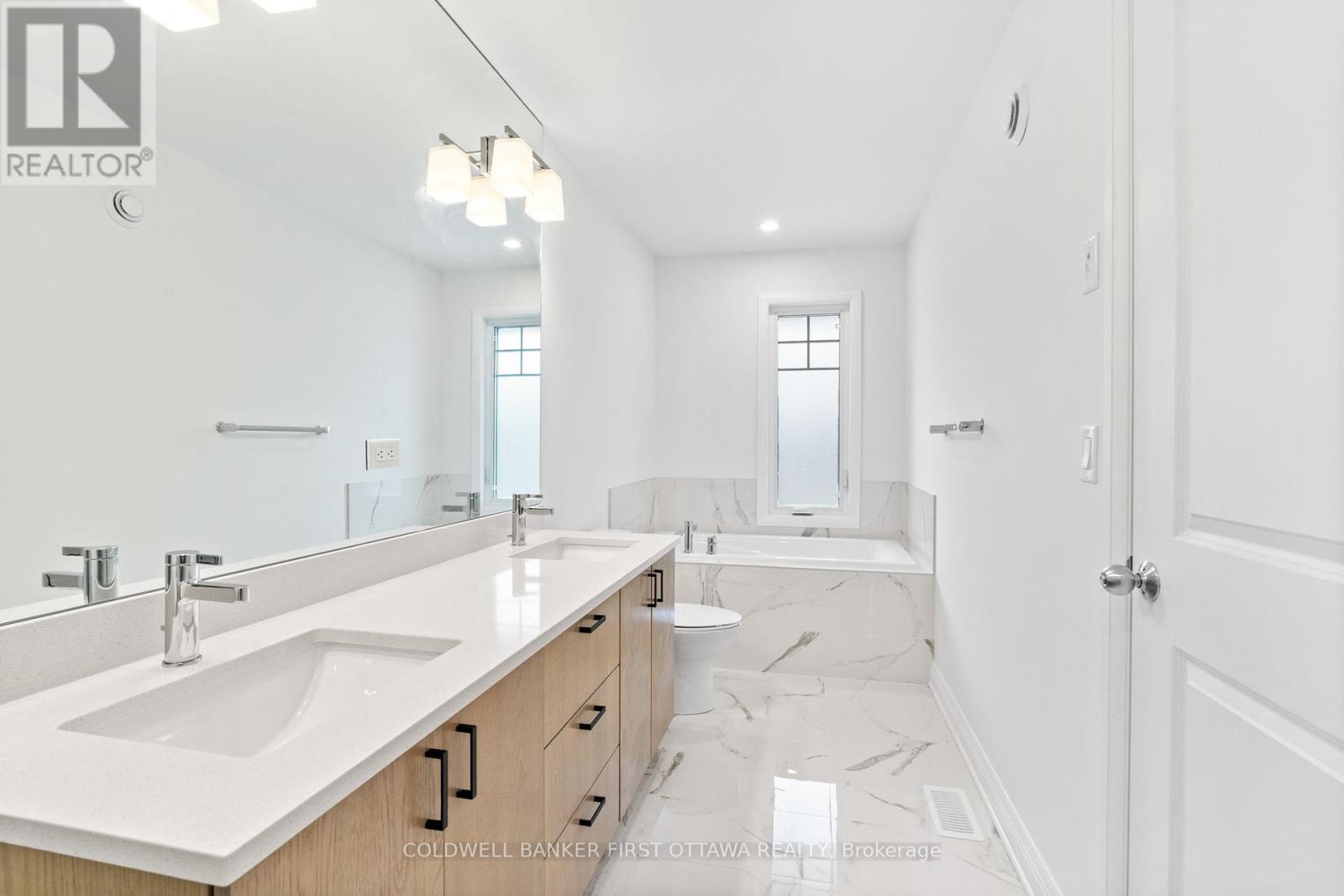 25 Utman Crescent, Carleton Place, Ontario  K7C 0J8 - Photo 24 - X12225794