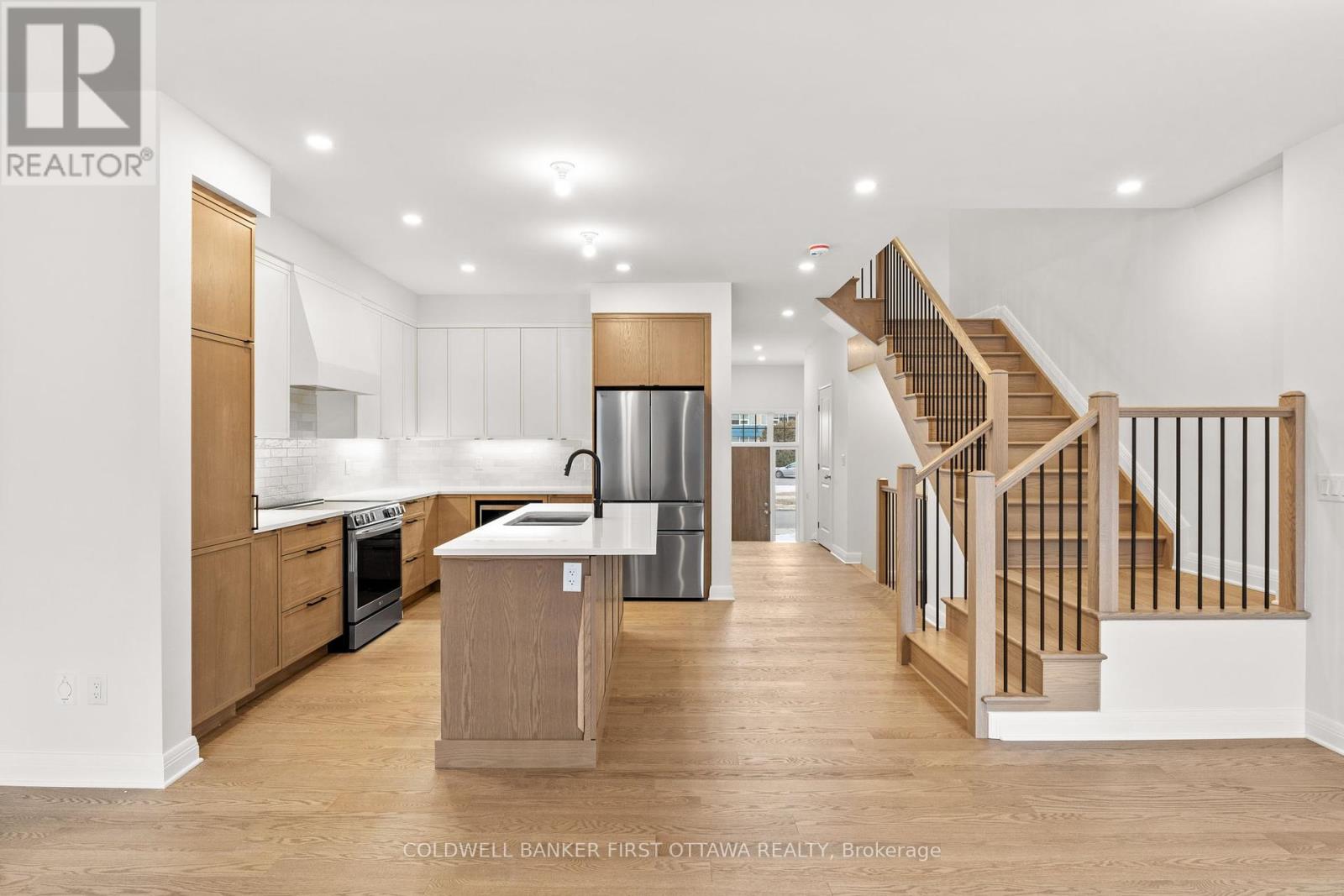 25 Utman Crescent, Carleton Place, Ontario  K7C 0J8 - Photo 7 - X12225794