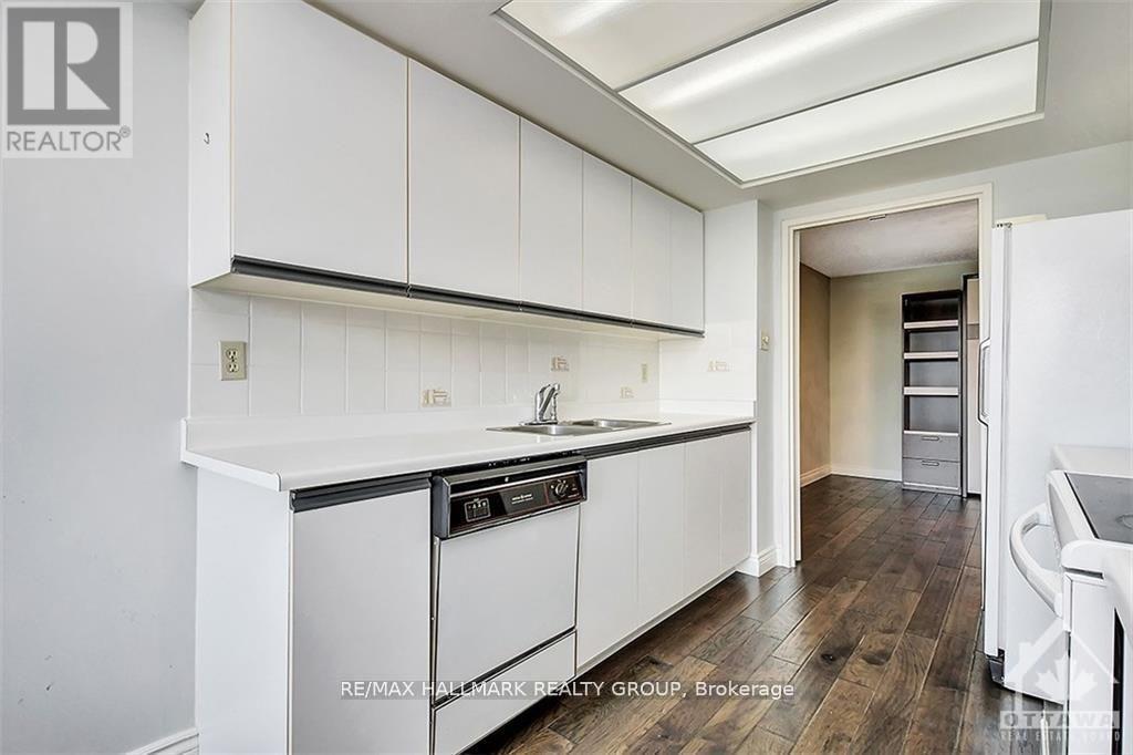 306 - 1510 Riverside Drive, Ottawa, Ontario  K1G 4X5 - Photo 15 - X12225822