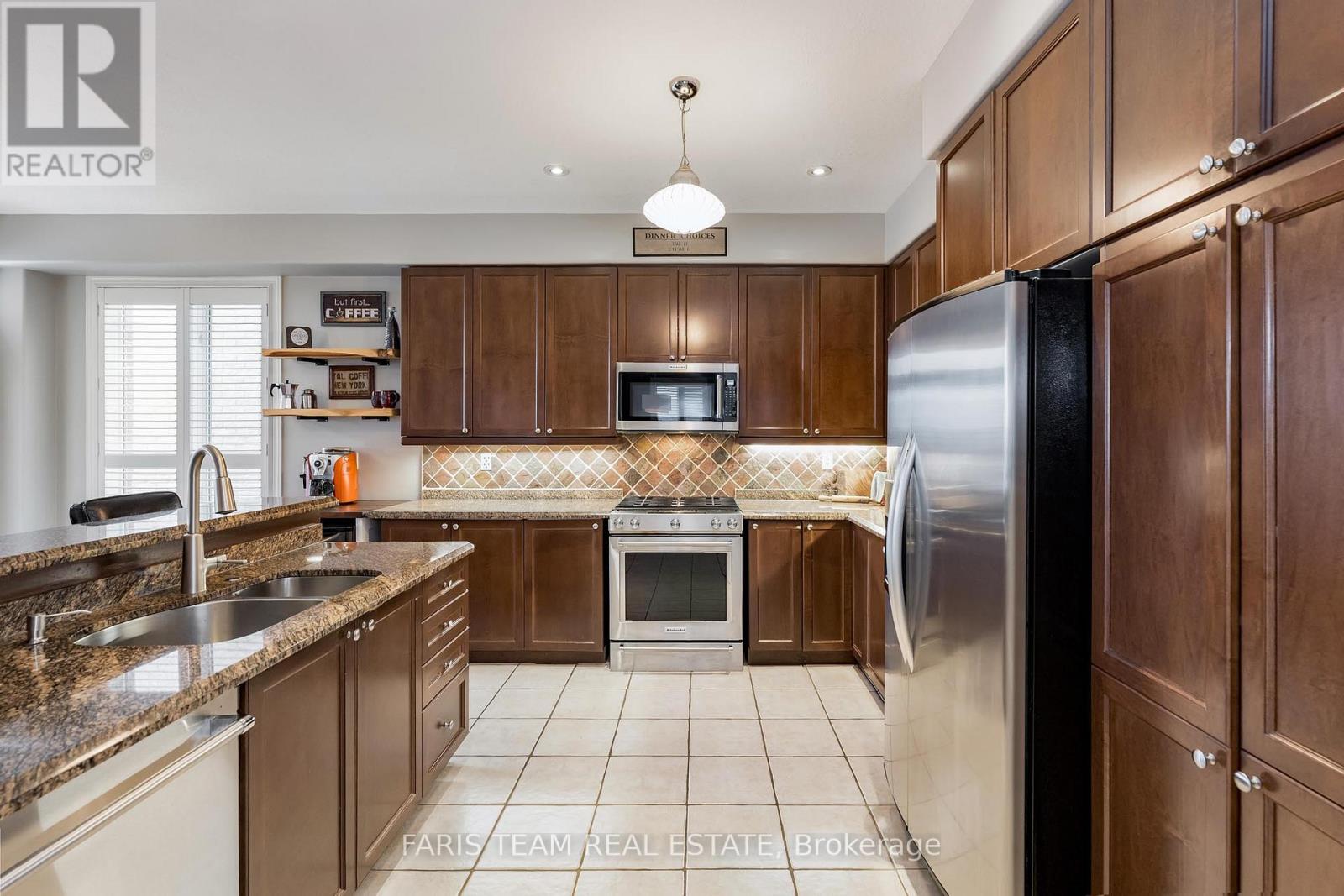 Property at 54 PARISIAN CRESCENT image 4